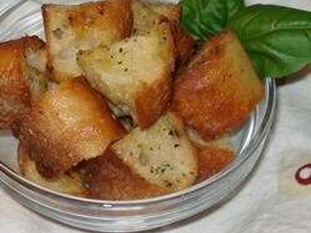 Вкусные чесночные гренки