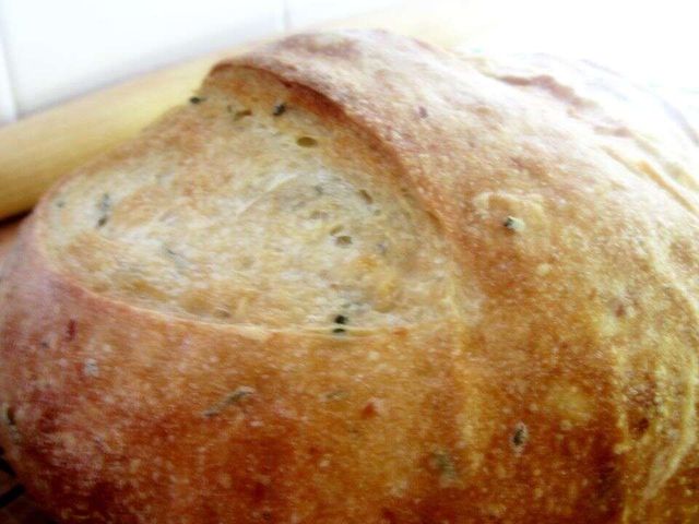 Хлеб с пармезаном и травами