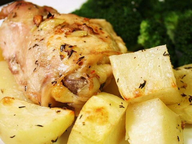 Курица по-ливански с картофелем