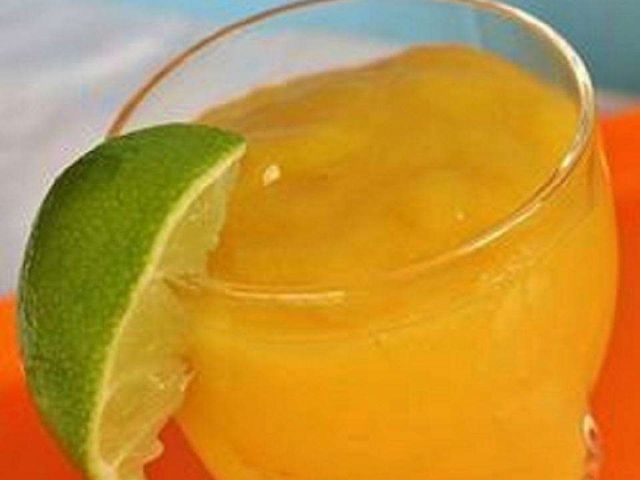 Манго-лаймовый смузи