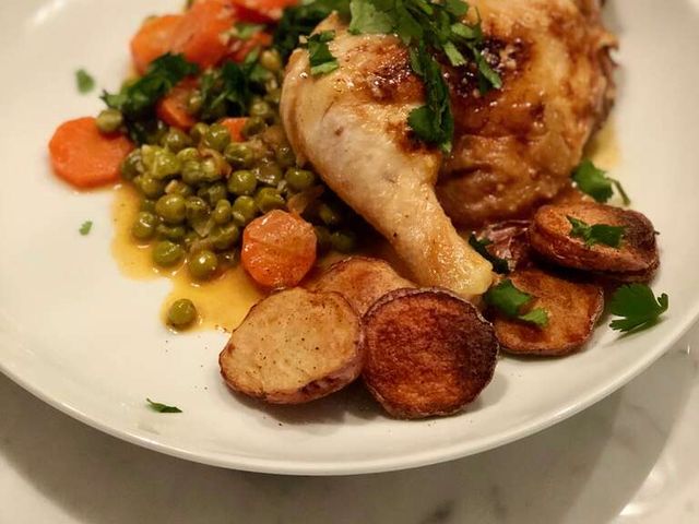 Pollo Arvejado (курица по-галисийски)