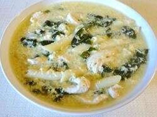 Куриный сливочный суп со шпинатом