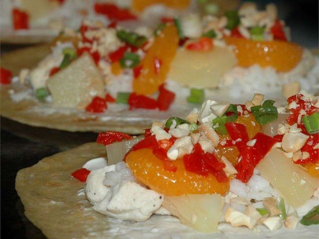 Мандариновые куриные роллы